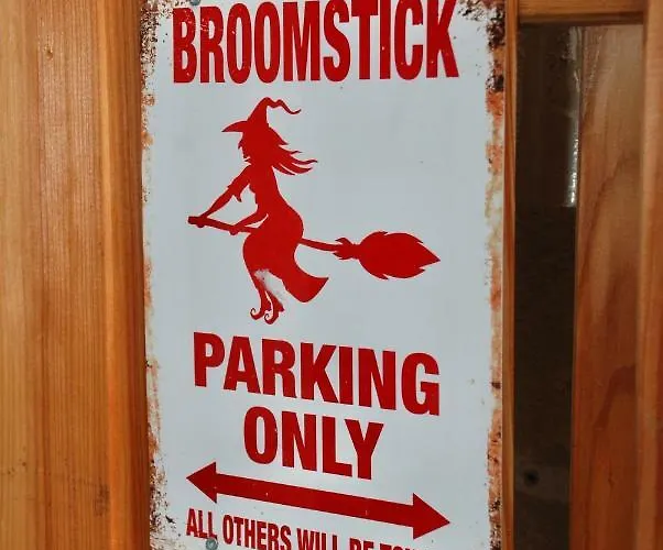 Hezelhof's Hexenhaeuschen *